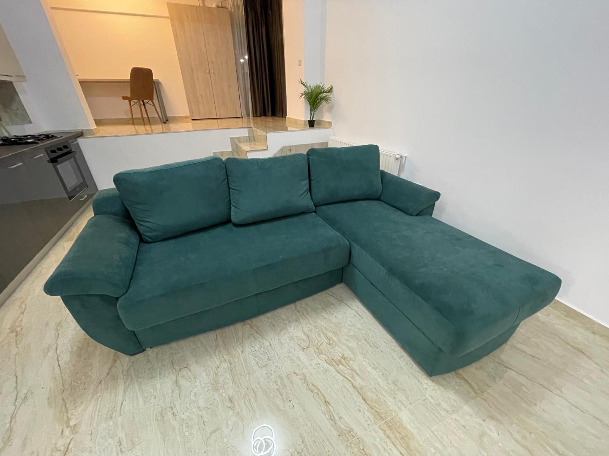 Adress Ad25 * Bucarest